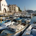 Boats-in-harbor-Hvar