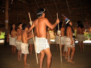 Boras-Iquitos-Dancing