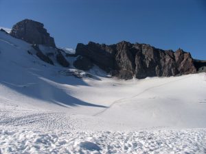 The Cowlitz Glacier leading to Cathedral Gap