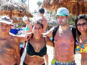 DR-Punta Cana-Mazin, Muna, Margarita on beach