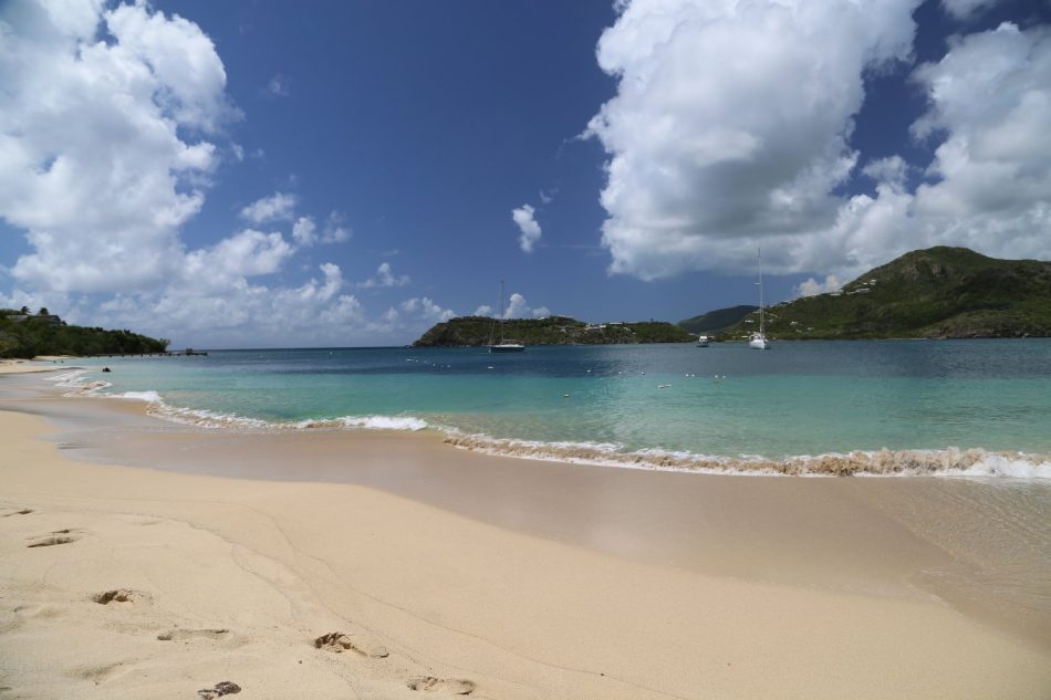 Antigua-Pigeon-Bay (3)