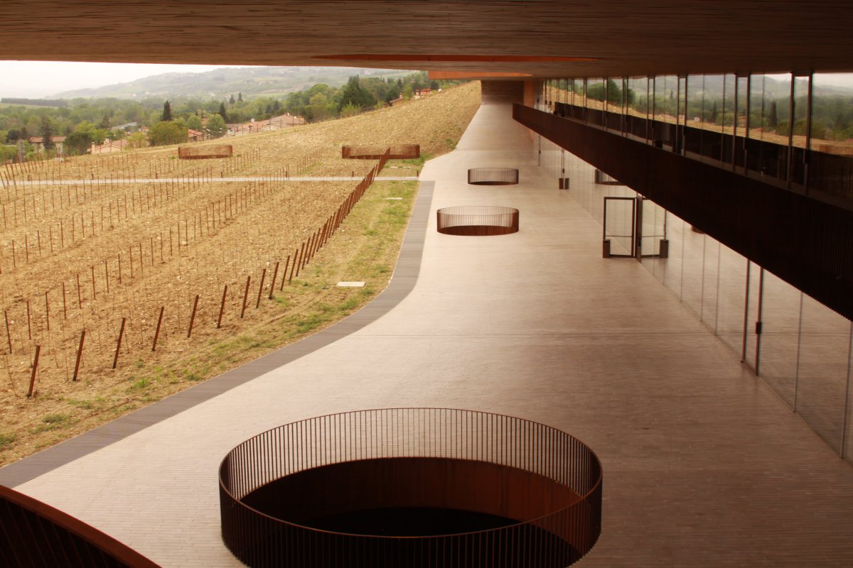 marchesi-antinori-chianti-classico-cellar-6